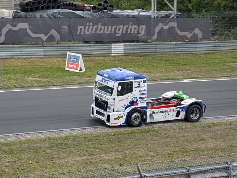 001 Truck Grand Prix Warm up
